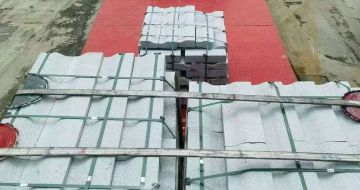 东莞 芝麻白仿形加直形路沿石出货日常