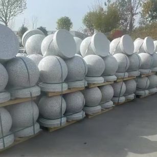 东莞 白麻花岗岩石材圆球，石球，挡车球，隔离球，景观石球，风水球等