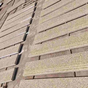 东莞 黄金麻花岗岩光面楼梯踏步