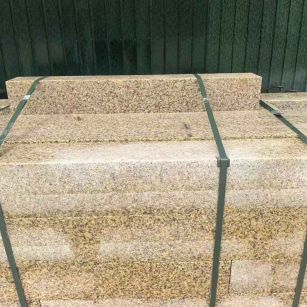 东莞 黄金麻花岗岩石材机切面栏杆料半成品