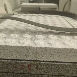 东莞 芝麻白花岗岩6.0公分荔枝面五轴加工雕刻盲点