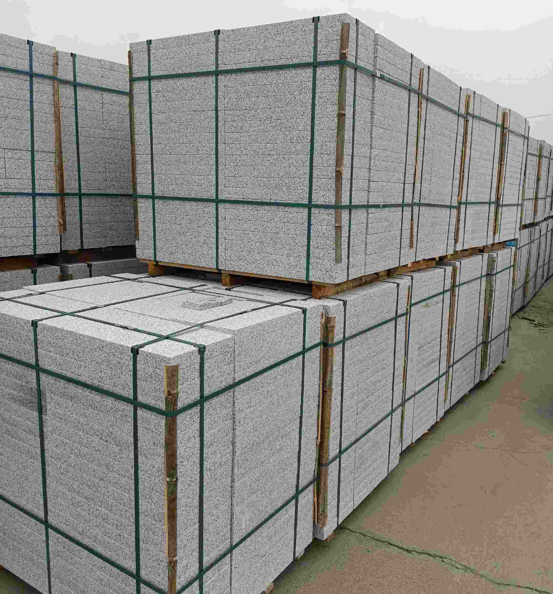 东莞 白麻花岗岩石材荔枝面地铺石（300*600*50）