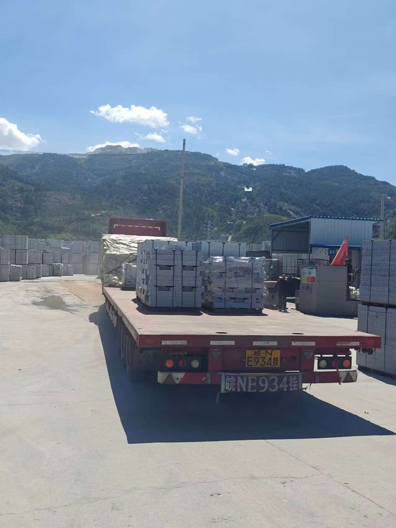 东莞 芝麻白仿形路沿石，直形路沿石