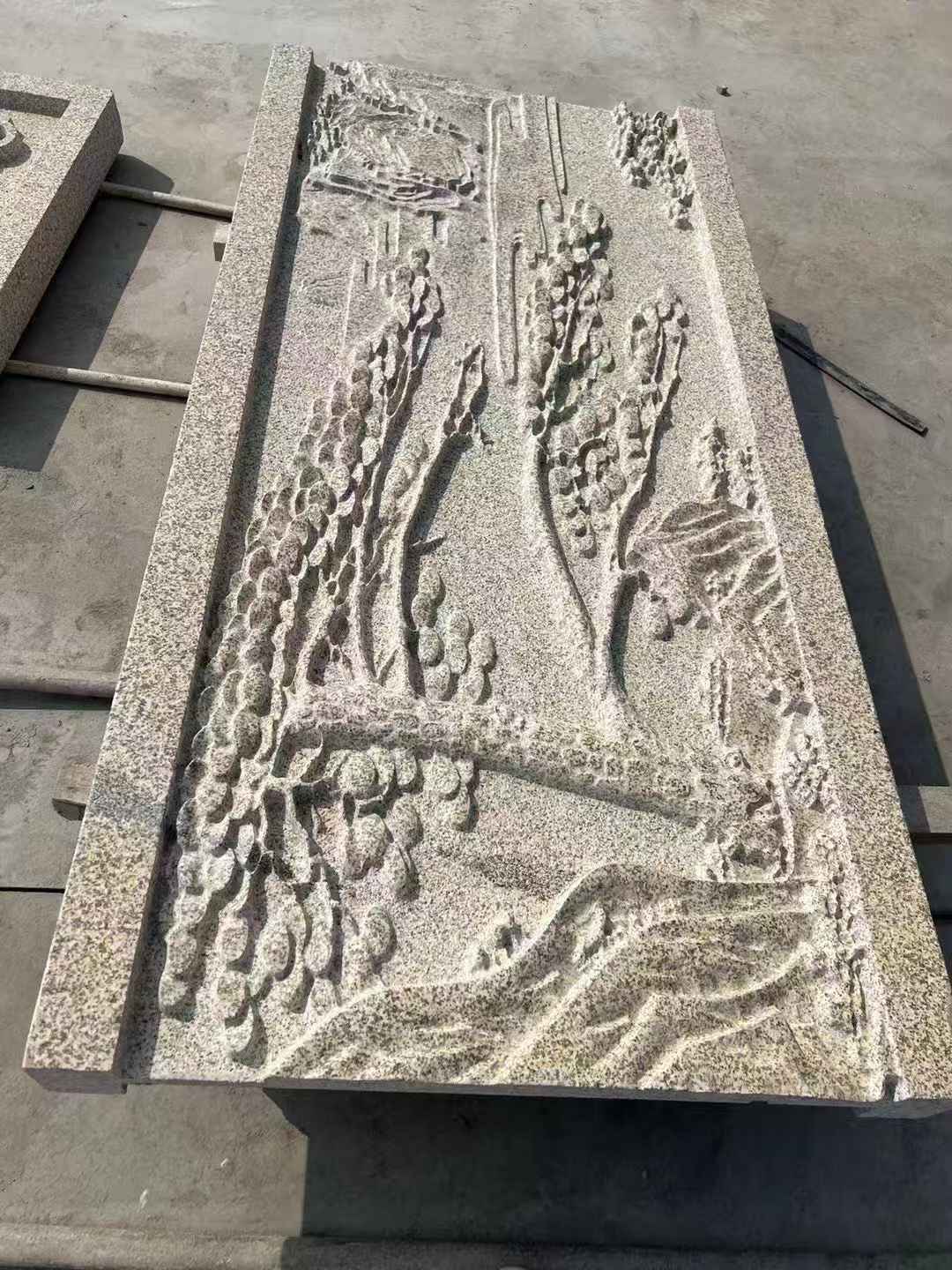 东莞 黄金麻雕刻板浮雕迎客松