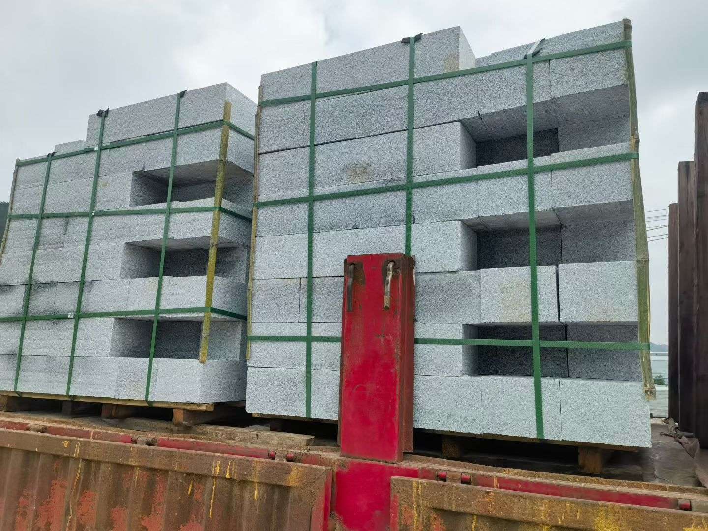 东莞 芝麻白花岗岩路沿石，平石，路侧石，马路牙子，路缘石，立缘石，平缘石等