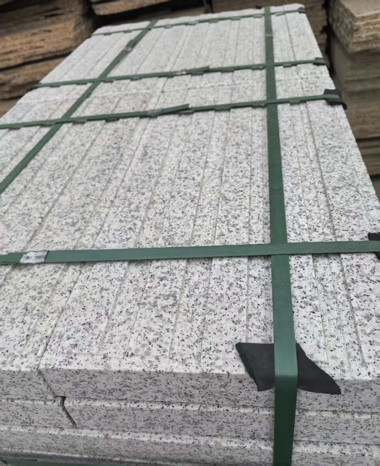 东莞 白麻花岗岩直行盲道石，盲条，地铺石