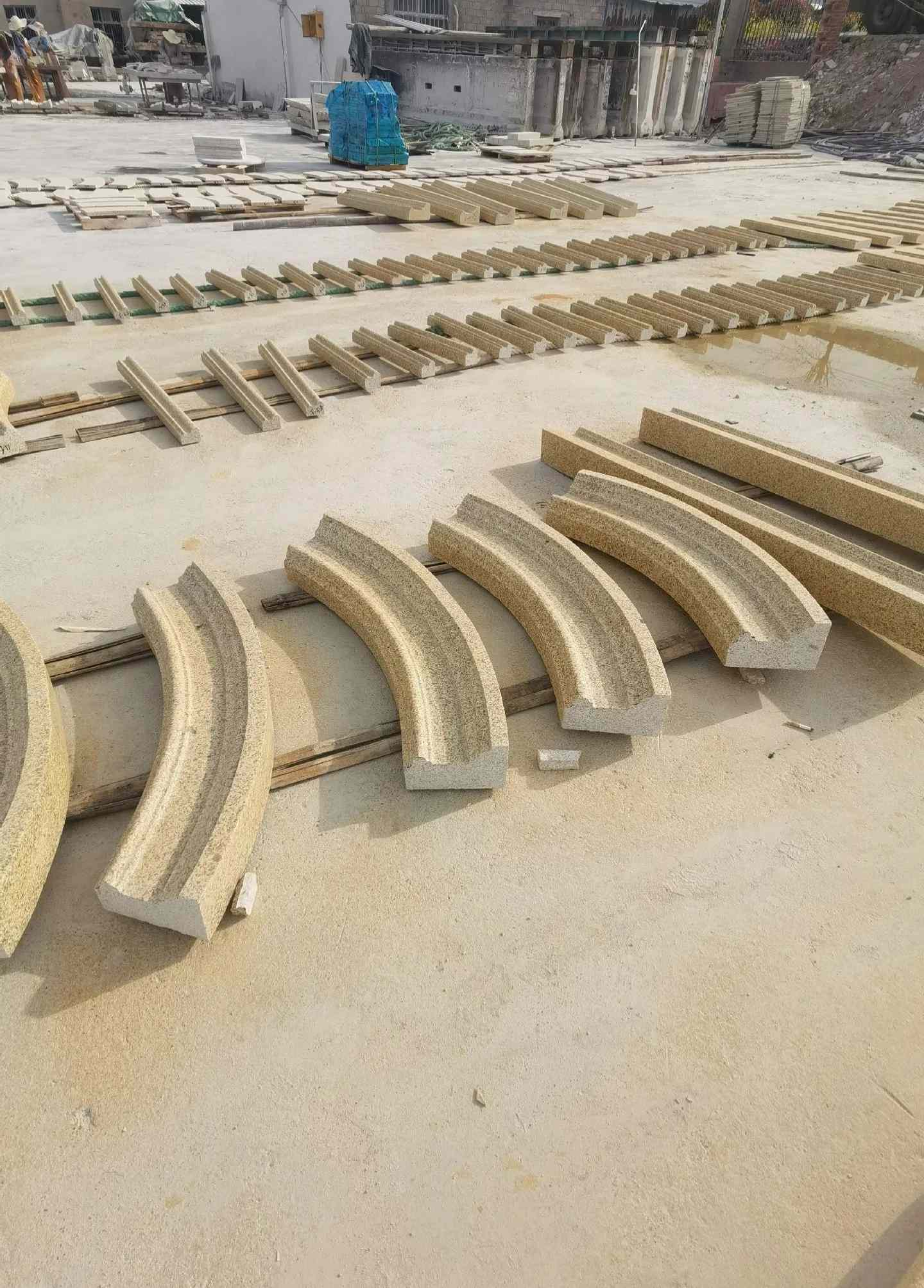 东莞 黄金麻花岗岩别墅线条