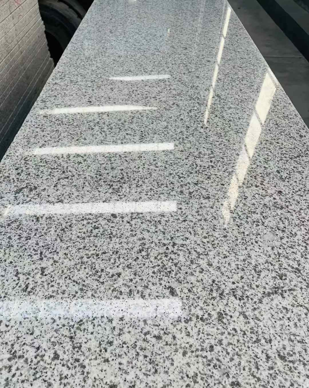 东莞 白麻花岗岩光面毛板